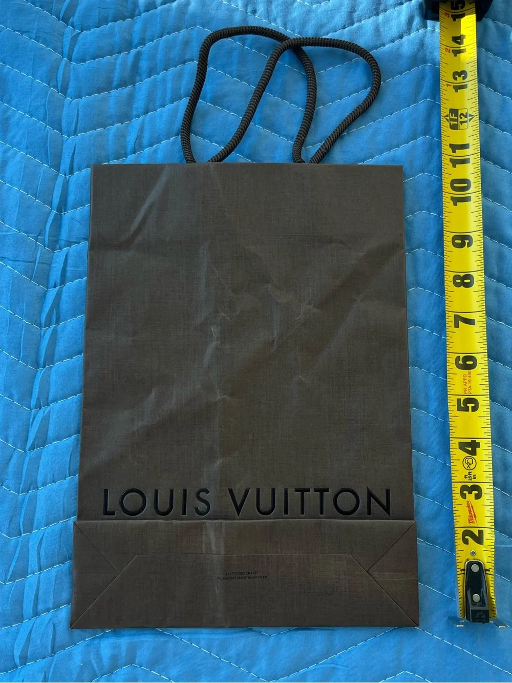 LOUIS VUITTON • shopping tote • classic style •  deep bitter-chocolate brown •